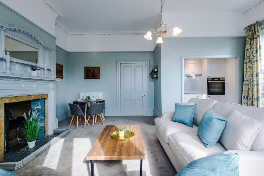 Victorian Gem In Centre Chester