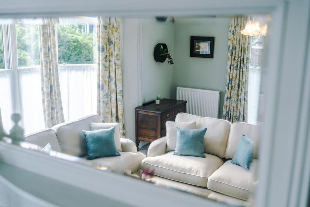 Victorian Gem In Centre *
